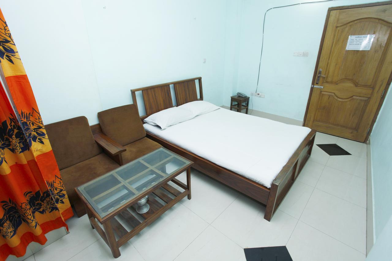Hotel Star Park Dakhin Kattali Room photo